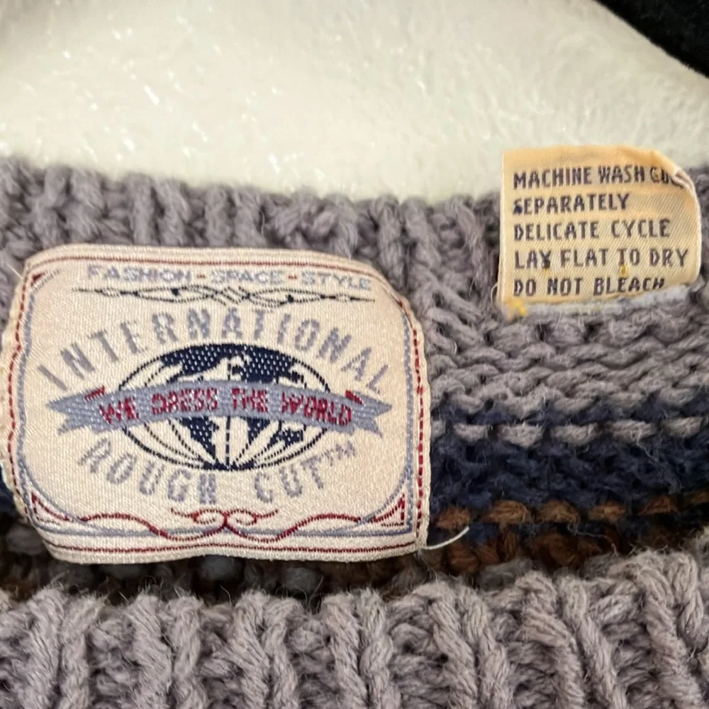 VTG International Rough Cut Knit Crewneck Sweater, M